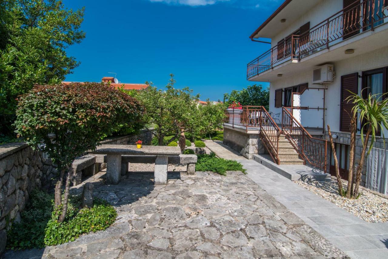 Apartments Marija & Anton Malinska Extérieur photo