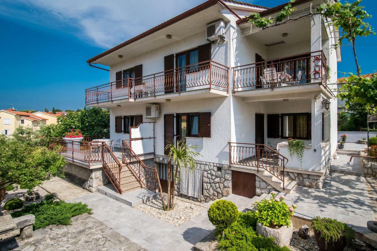 Apartments Marija & Anton Malinska Extérieur photo