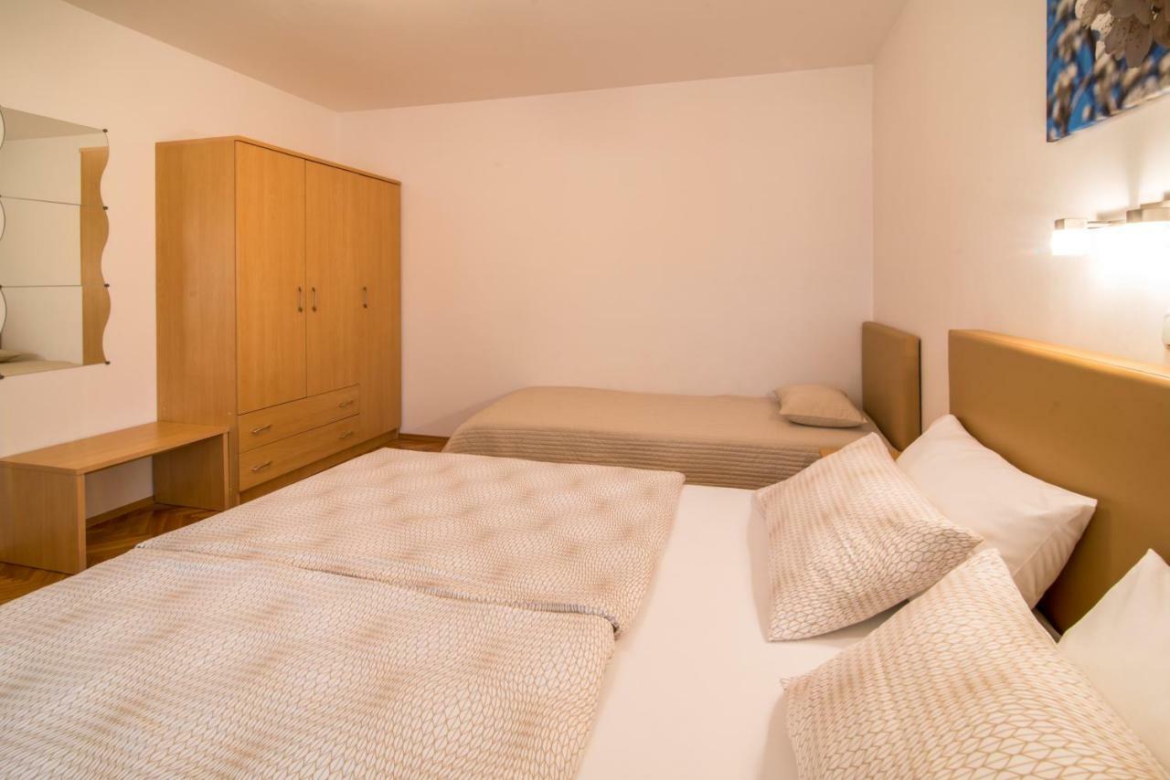 Apartments Marija & Anton Malinska Extérieur photo